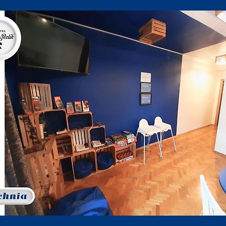Hostel Mlotek I Perlik Tarnowskie Góry Esterno foto