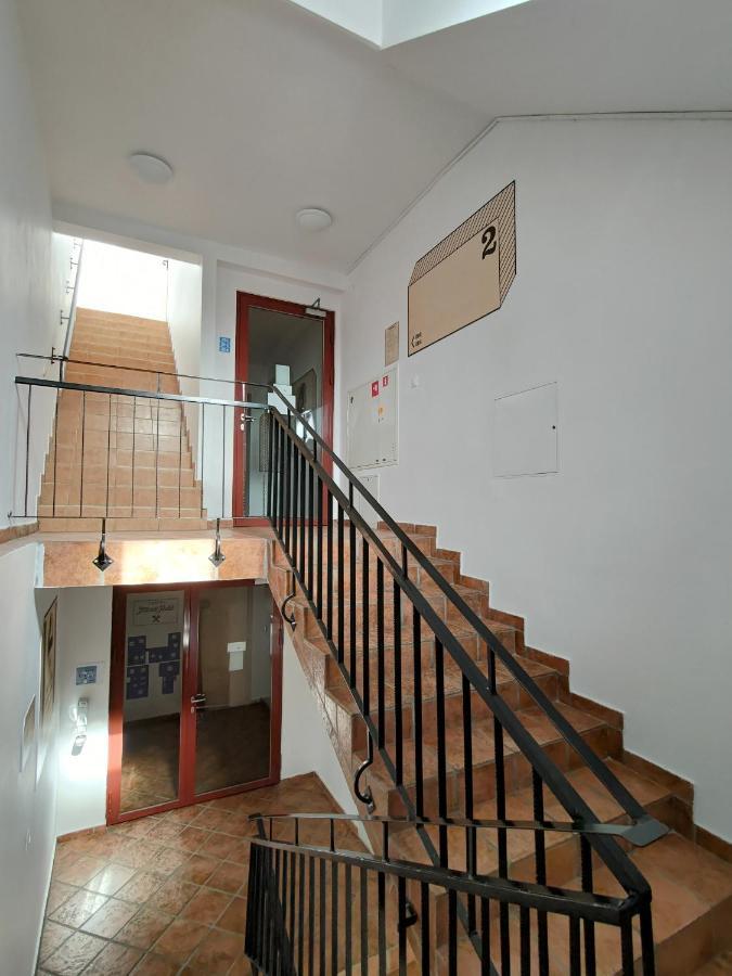 Hostel Mlotek I Perlik Tarnowskie Góry Esterno foto