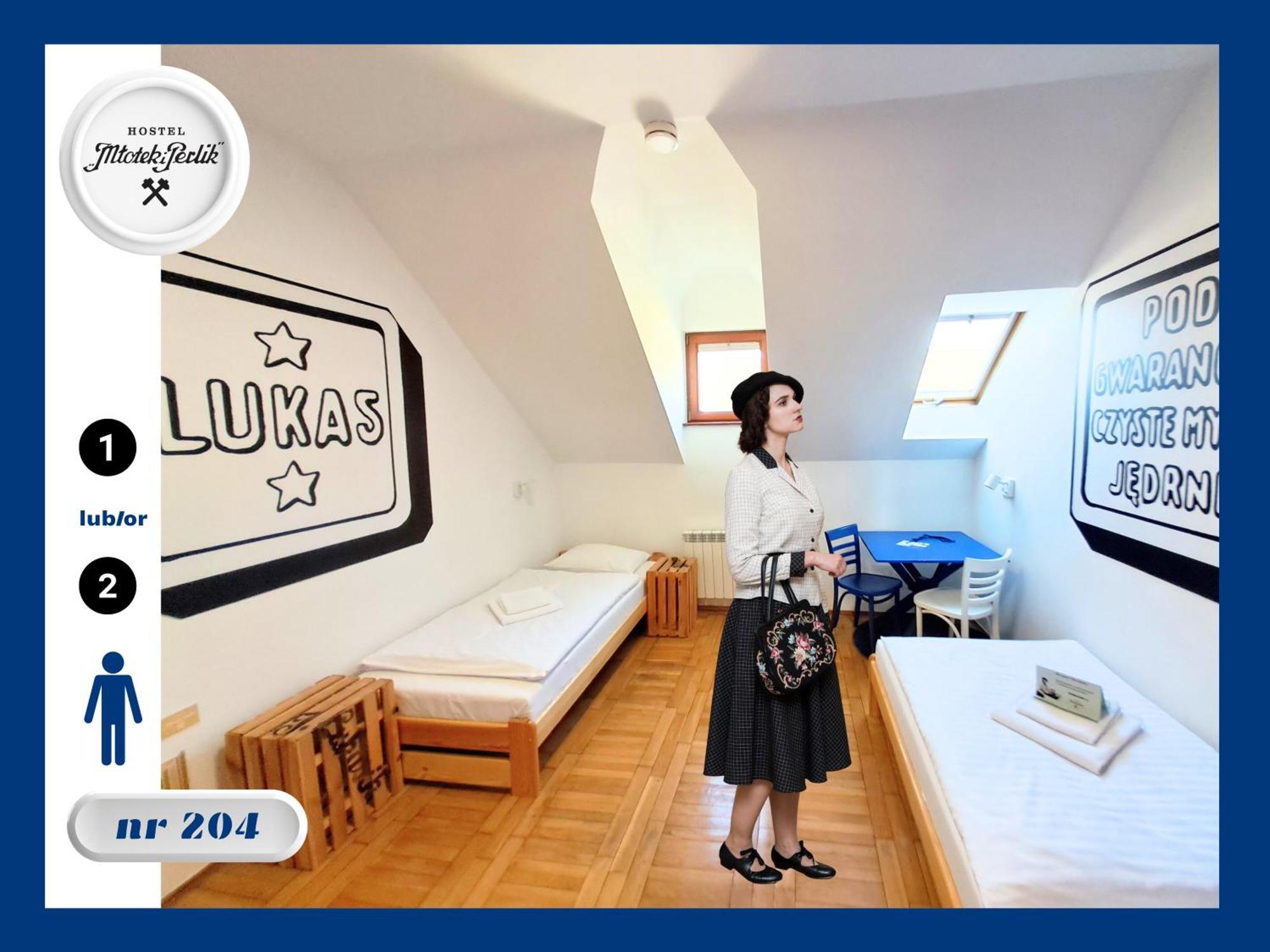 Hostel Mlotek I Perlik Tarnowskie Góry Esterno foto